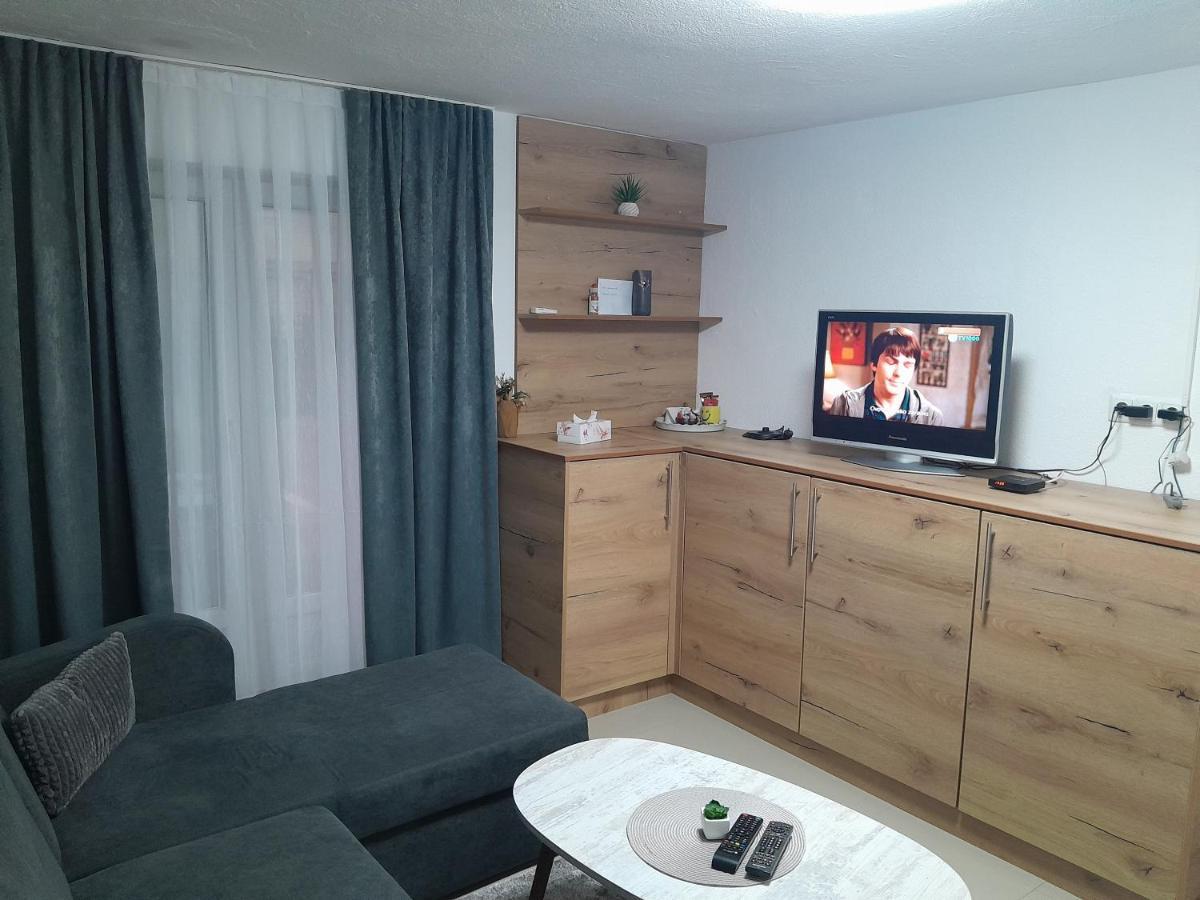 Apartmani Bet Gradacac 1 Maj Broj 24 외부 사진